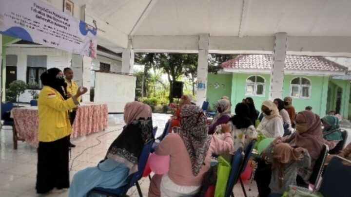 Akademisi FIK UI Sosialisasi Pencegahan Penularan dan Kepatuhan Minum Obat Tuberkulosis Tuberkulosis