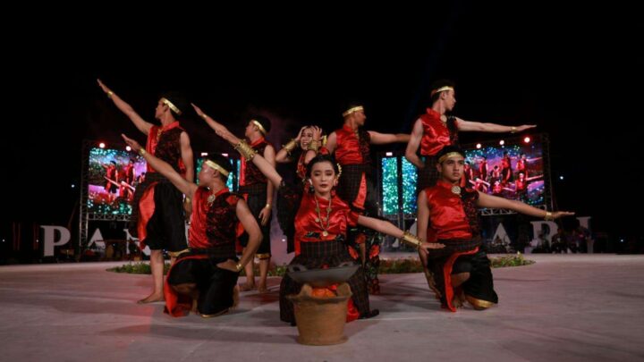 Budaya Bala Tau Polman dan Garap Angguk Asal Kulon Progo Meriahkan Panggung F8 Makassar budaya bala tau polman