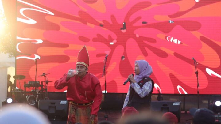 Diinisiasi Dinas Perpustakaan Makassar, Siswa SD Semangat Dengar Dongeng di Event F8 dinas perpustakaan makassar