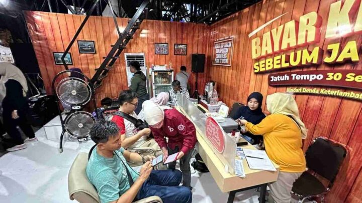 Booth Bapenda Makassar di F8 Lampaui Target Transaksi Pembayaran PBB, Capai Rp2,1 M bapenda makassar