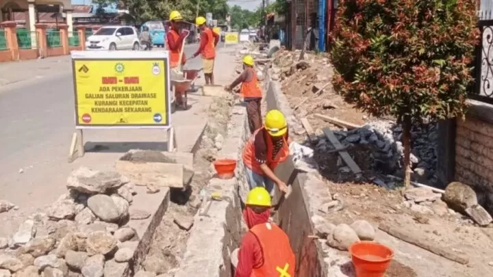 Dinas PU Makassar Perkuat Infrastruktur Drainase Perkotaan Jelang Musim Hujan Dinas PU Makassar