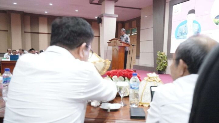 Pj Sekda Sulsel Bersama Staf Ahli KemenPAN-RB Pimpin Monitoring dan Evaluasi Reformasi Birokrasi Pj sekda Sulsel