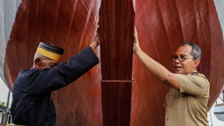 Danny Pomanto Luncurkan Dua Kapal Pinisi, Beri Nama Adama dan Tungguma danny pomanto