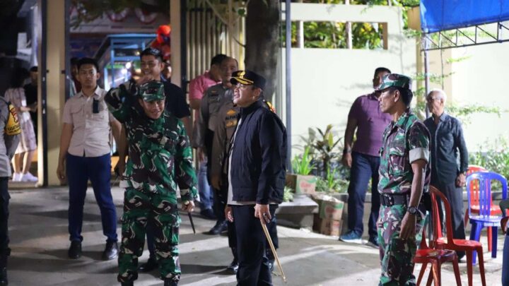 Kapolda Sulsel dan Pj Gubernur Pantau Situasi Kamtibmas Malam Natal 2023 di Makassar kapolda sulsel
