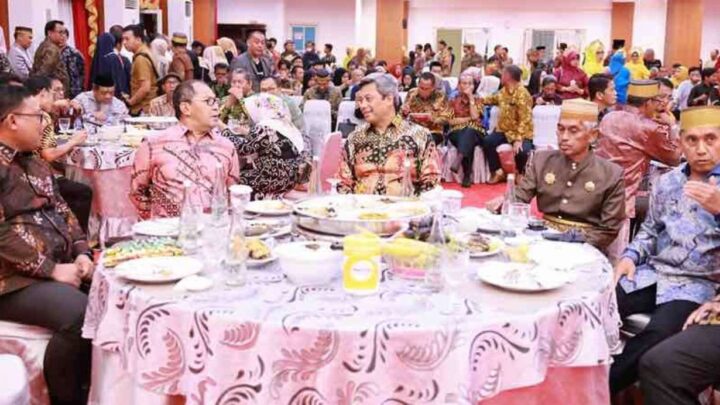 Danny Pomanto dan Pj Sekda Sulsel Semarakkan Malam Ramah Tamah Wija To Luwu danny pomanto