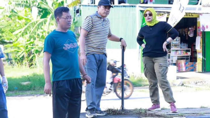Peduli Kebersihan Jalan Masyarakat, Sekretariat DPRD Pangkep Laksanakan Kerja Bakti sekretariat dprd pangkep