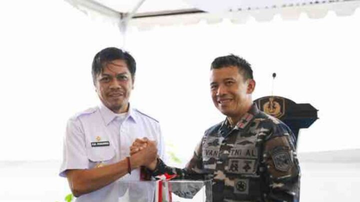 PJ Sekda Firman Pagarra Sambut Armada Baru Penjaga Laut Makassar, KRI Marlin-877 firman pagarra