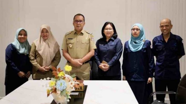 Temui Wali Kota Danny, BPOM Laporkan Kondisi Pengawasan Peredaran Obat dan Makanan di Makassar wali kota danny