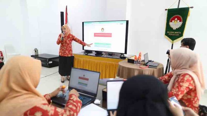 Tingkatkan Akuntabilitas Program Kerja, DWP Kota Makassar Gelar Pelatihan E-Reporting dwp kota makassar