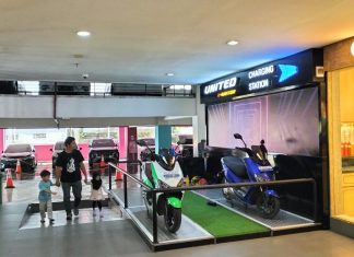 Hadir di mari