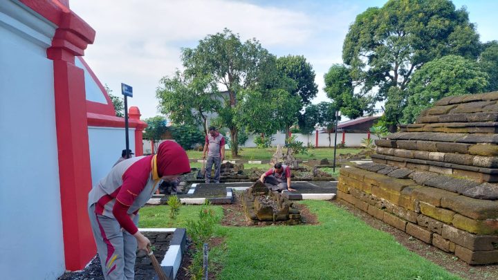 Polres Gowa Kerja Bakti di Makam Arung Palakka dan Karaeng Pattingaloang polres gowa