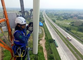 xl axiata tower