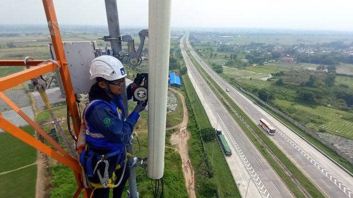 xl axiata tower