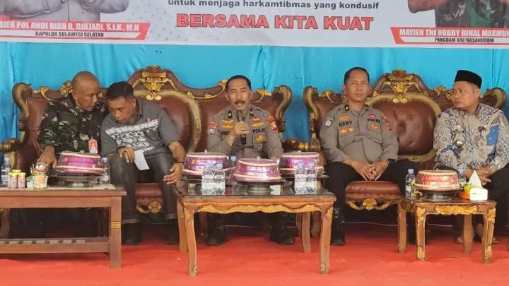 Jumat Curhat Polda Sulsel di Tompobulu Maros, Warga Pertanyakan SPN jumat curhat