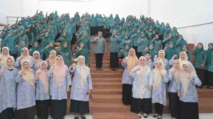 Bimtek TP PKK Kecamatan Ujung Tanah Makassar, Indira Yusuf Ismail Tanamkan Jiwa Disiplin kecamatan ujung tanah
