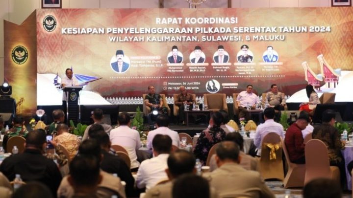 Hadiri Rakor Kesiapan Pilkada Bersama Menkopolhukam, Danny Pomanto Komitmen Sukseskan Pilkada Serentak 2024 danny pomanto
