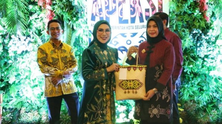 Didampingi Ketua DWP, PJ Sekda Makassar Hadiri Gala Dinner Apeksi XVII di Balikpapan ketua dwp makassar