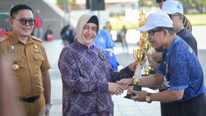 Resmi Dimulai, Indira Yusuf Ismail Buka O2SN SD-SMP Kota Makassar indira yusuf ismail