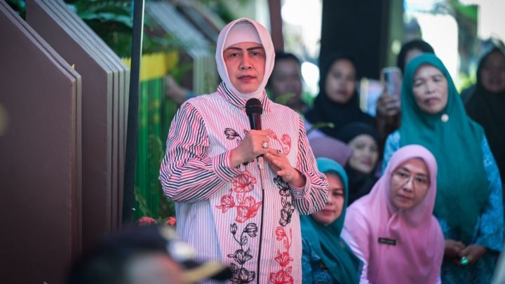 Ketua TP PKK Kota Makassar Tinjau Pelayanan Posyandu di Kelurahan Bara-baraya tp pkk kota makassar