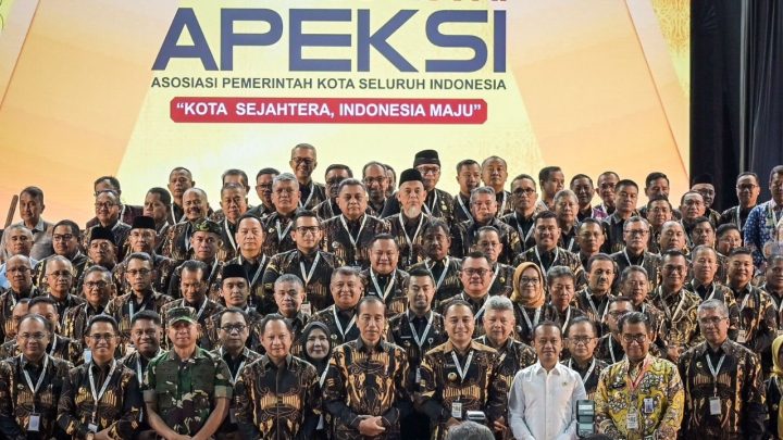 PJ Sekda Makassar Hadiri Pembukaan Rakernas Apeksi XVII, Dibuka Presiden Jokowi pj sekda makassar