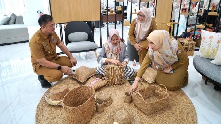 Diskop dan UMKM Makassar Maksimalkan Peran Inkubator untuk Perkuat Imunitas Ekonomi diskop makassar