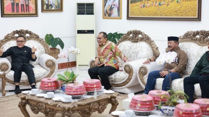 Menpan RB, Danny Pomanto dan Adnan Purichta Dinner Bareng di Rujab Bupati Gowa menpan rb