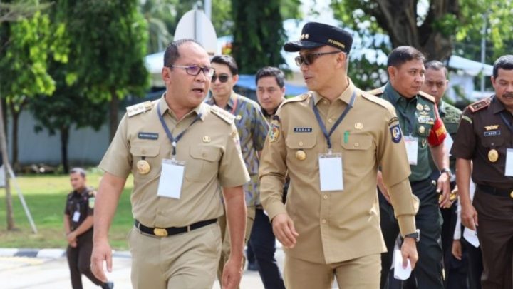 Danny Pomanto dan Pj Gubernur Sulsel Jemput Presiden Jokowi di Pangkalan TNI AU Sultan Hasanuddin danny pomanto