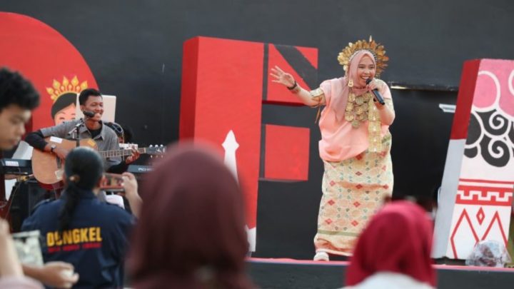 Dinas Perpustakaan Kota Makassar Persembahkan Dongeng Keliling di KIM Fest 2024 dinas perpustakaan kota makassar