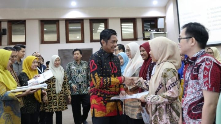 Tingkatkan Kualitas Pelayanan Kesehatan, PJ Sekda Makassar Resmikan 19 Puskesmas Berstandar ILP pj sekda makassar