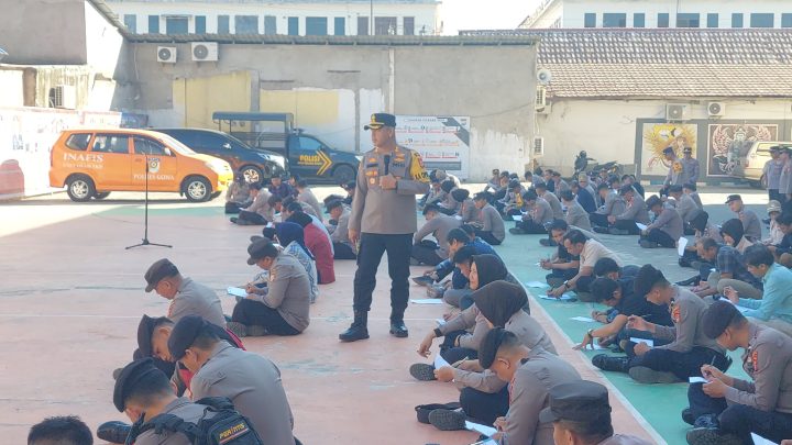 Kapolres Gowa Uji Pengetahuan Pemilu dan Pilkada kepada Personel Polres dan Polsek Jajaran kapolres gowa