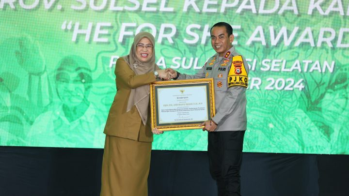 Komitmen Memajukan Polwan, Kapolda Sulsel Raih Penghargaan Gender Champion kapolda sulsel