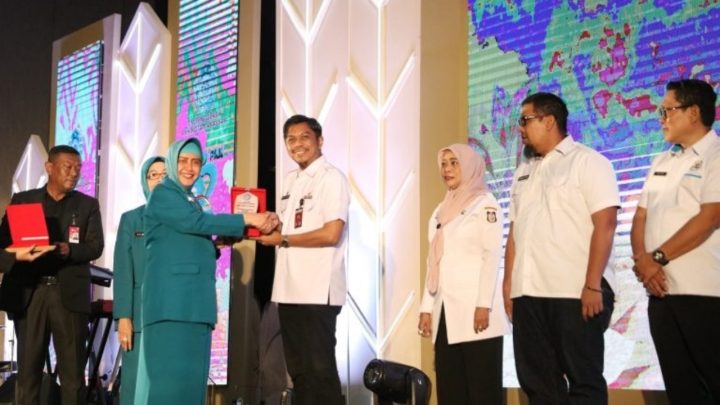 Peringatan HKG ke-52, Pj Sekda Terima Apresiasi Langsung dari Ketua TP PKK Kota Makassar hkg ke 52