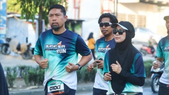 Andi Arwin Azis Ikut Lari di Fun Run AASAC SMA Islam Al-Azhar 12 Makassar andi arwin azis