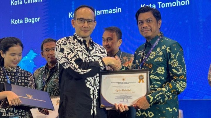 Tiga Kali Berturut-turut, Makassar Raih Penghargaan Kota Terbaik TP2DD penghargaan makassar