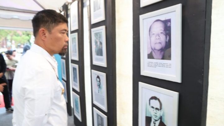 Pjs Wali Kota Makassar Resmikan Pameran Arsip Kota Makassar pjs wali kota makassar