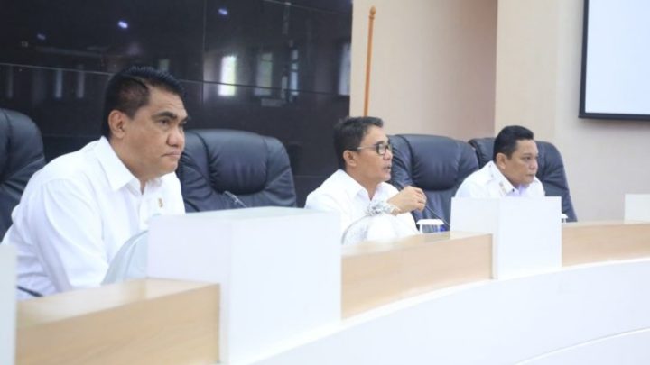 Senam Bersama Warnai Perpisahan Andi Arwin Azis Sebagai Pjs Wali Kota Makassar andi arwin azis
