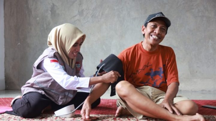 Tim Medis Pemkot Makassar Siaga Obat-obatan hingga Ambulans bagi Warga Terdampak Banjir di Perumnas Antang pemkot makassar