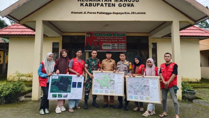 Mahasiswa KKN Unhas di Desa Pattallikang Buat Peta Titik Rawan Longsor mahasiswa kkn unhas