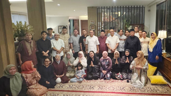 Bukber Ikafe Unhas Gaungkan Gotong Royong Kebaikan ikafe unhas