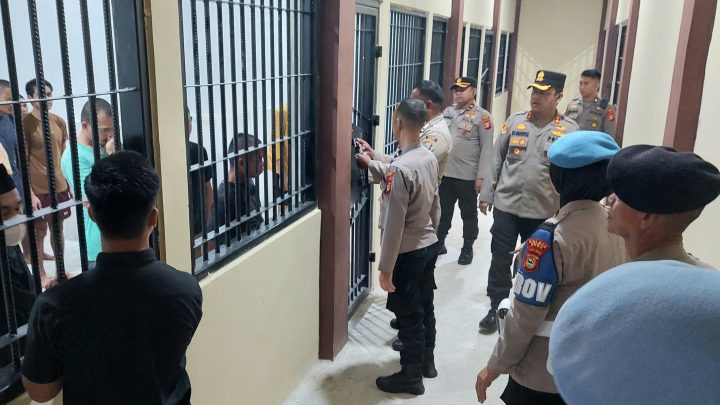 Kapolres Gowa Pimpin Pemindahan Tahanan ke Ruang Tahanan Baru Sattahti kapolres gowa