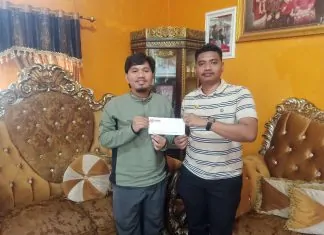Huadi Group Bantu Token Listrik untuk Penerangan Jalan di Desa Papanloe huadi group