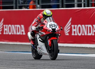 Pebalap AHRT Adenanta Catat Tren Positif di ARRC Thailand Adenanta Putra