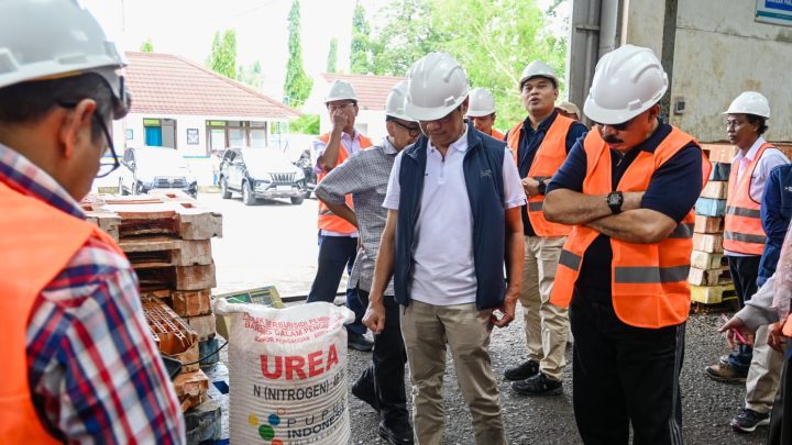 Pupuk Kaltim Tinjau Gudang Pupuk Telaga, Pastikan Stok dan Distribusi Gorontalo Aman Pupuk kaltim