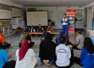 Orang Tua Murid SMPN 40 Makassar Antusias Ikuti Edukasi Safety Riding Asmo Sulsel Asmo Sulsel